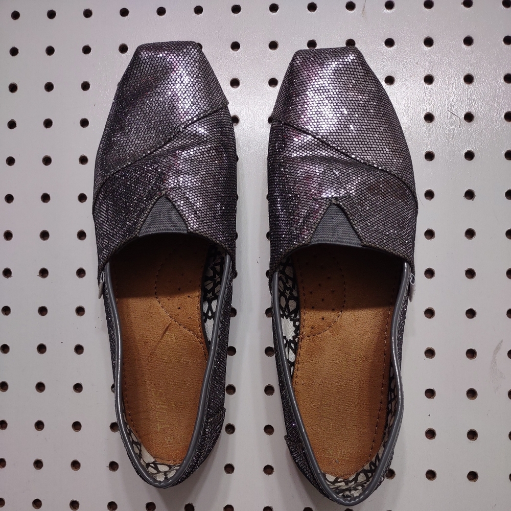 Tom's Gray Sparkle Shoes, Size 10W